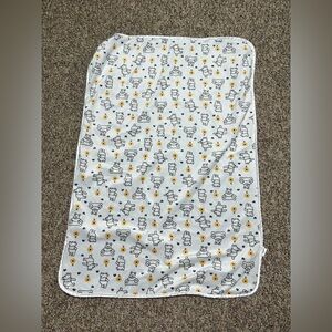 Boys, girls Disney Gray and‎ Yellow Winnie the Pooh Baby Blanket